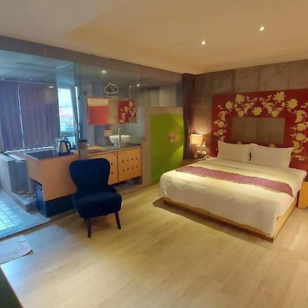 Jungle City Motel Цзяи Экстерьер фото
