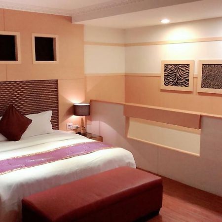 Jungle City Motel Цзяи Экстерьер фото