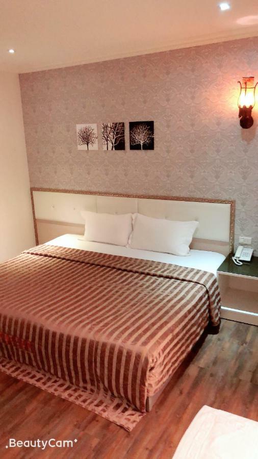 Jungle City Motel Цзяи Экстерьер фото