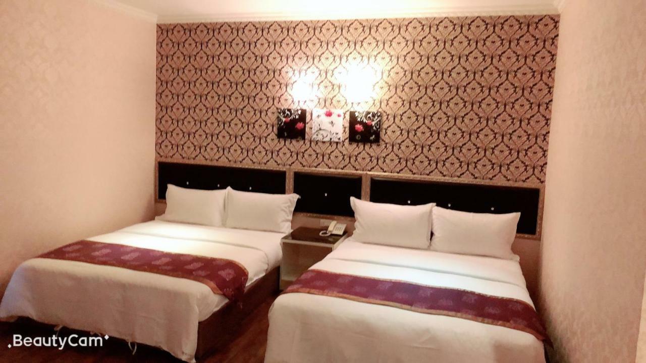 Jungle City Motel Цзяи Экстерьер фото