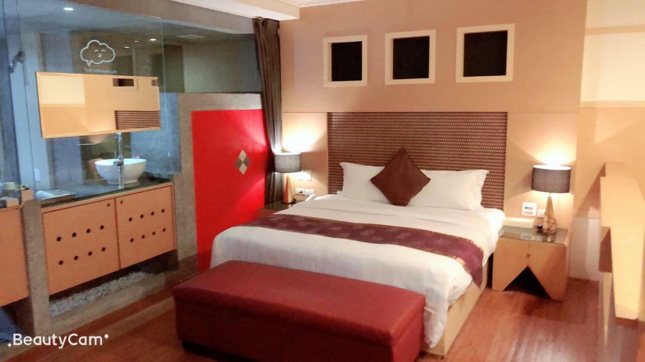 Jungle City Motel Цзяи Экстерьер фото